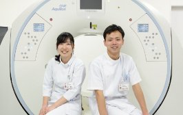 48号の表紙 ： 入職1年目の診療放射線技師